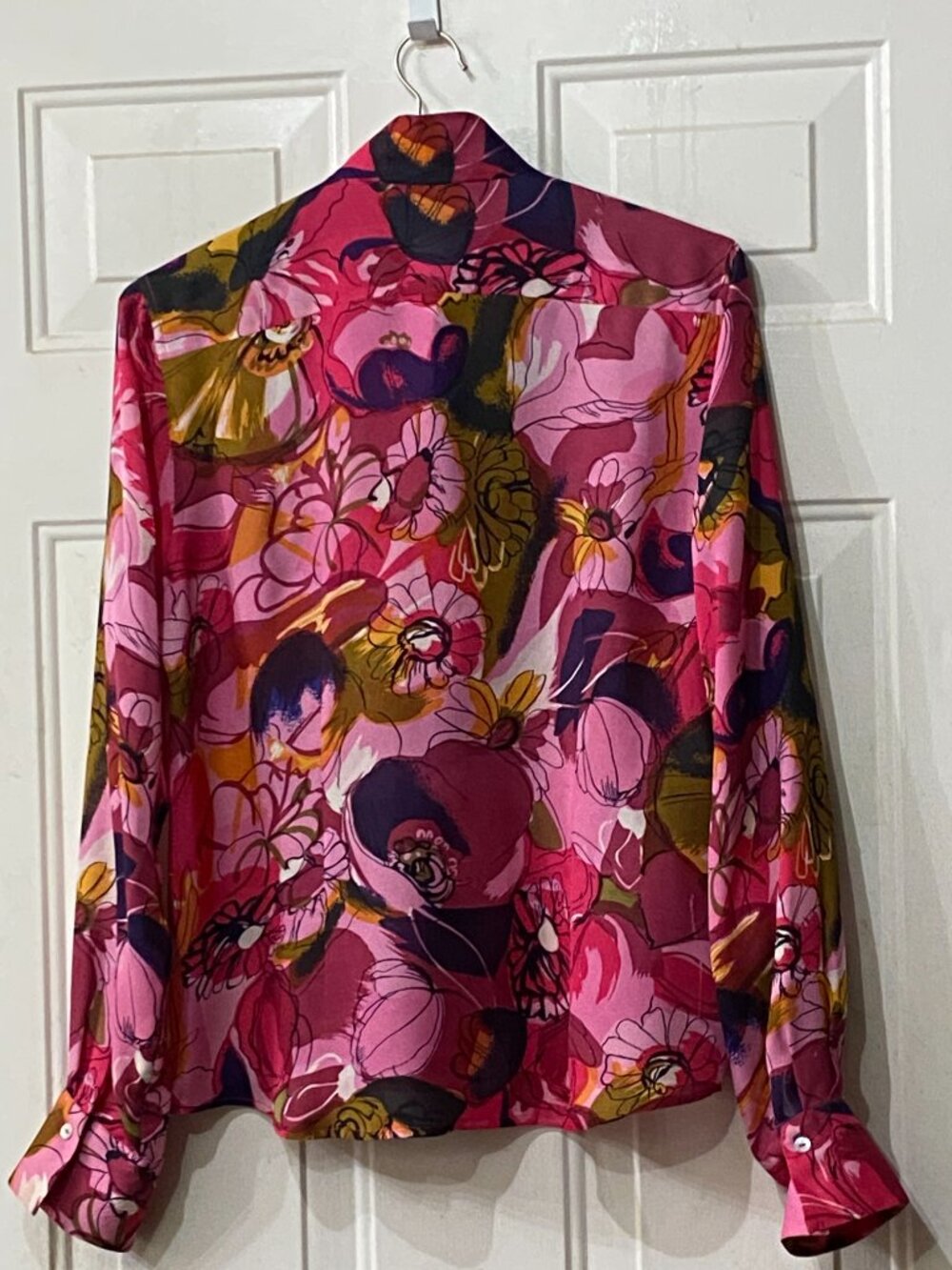Ishyu Silk Womens Sz M Blouse Button Up Long Sleeve Pink/Multi Floral - Picture 8 of 9